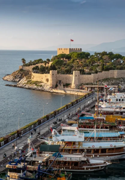 the-road-goes-to-pigeon-island-in-kusadasi-kusada-2026-01-09-11-52-08-utc