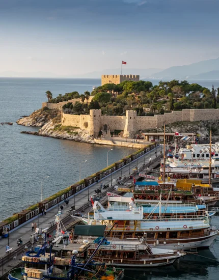 the-road-goes-to-pigeon-island-in-kusadasi-kusada-2026-01-09-11-52-08-utc