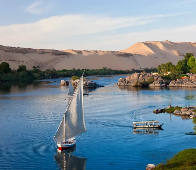 high-angle-view-of-sailboats-on-a-river-sand-hill-2026-03-25-06-11-03-utc