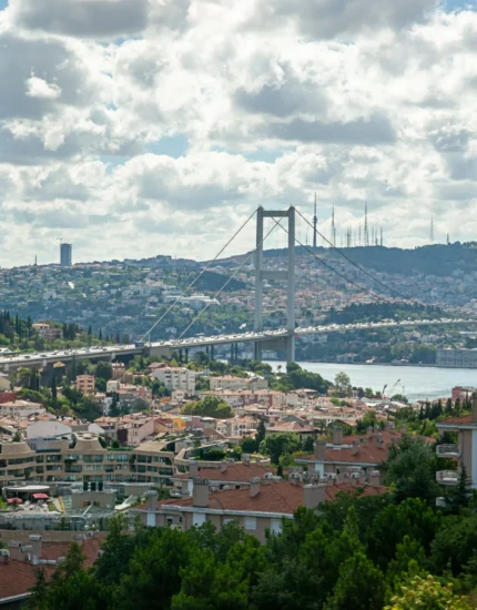 istanbul-bridge-2026-03-18-13-54-15-utc